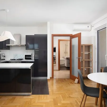 Appartement With Big Open Terrace *