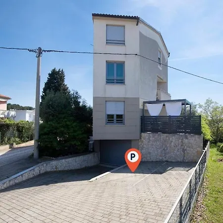 Apartman With Big Open Terrace