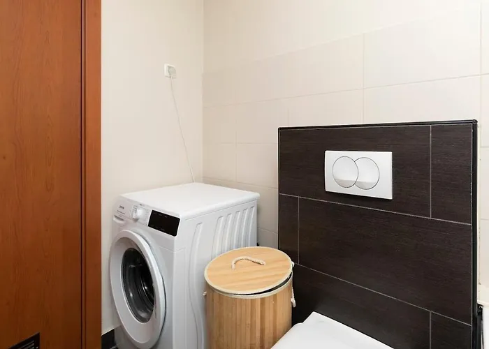 With Big Open Terrace Apartament Pula