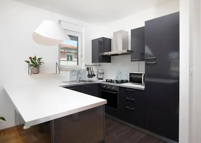 With Big Open Terrace Apartament *