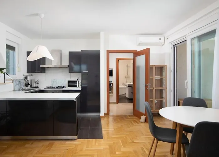 דירה With Big Open Terrace *